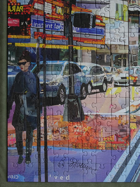 Detail Paramount Reflected