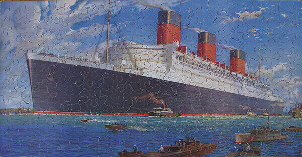 R.M.S. QUEEN MARY 002.jpg