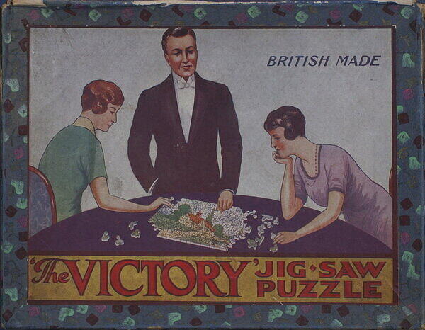 THE PIRATES (BOX).jpg